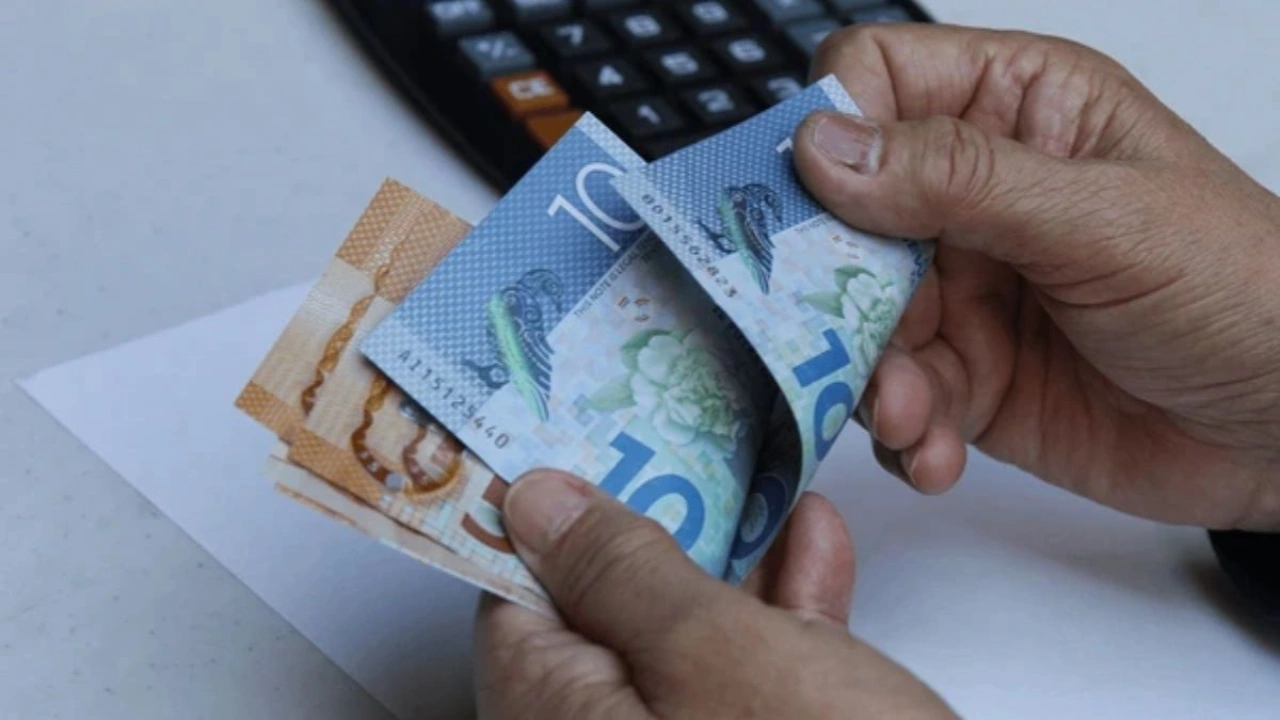 CRA Confirms $1,350 And $300 Relief Payments For January 2026